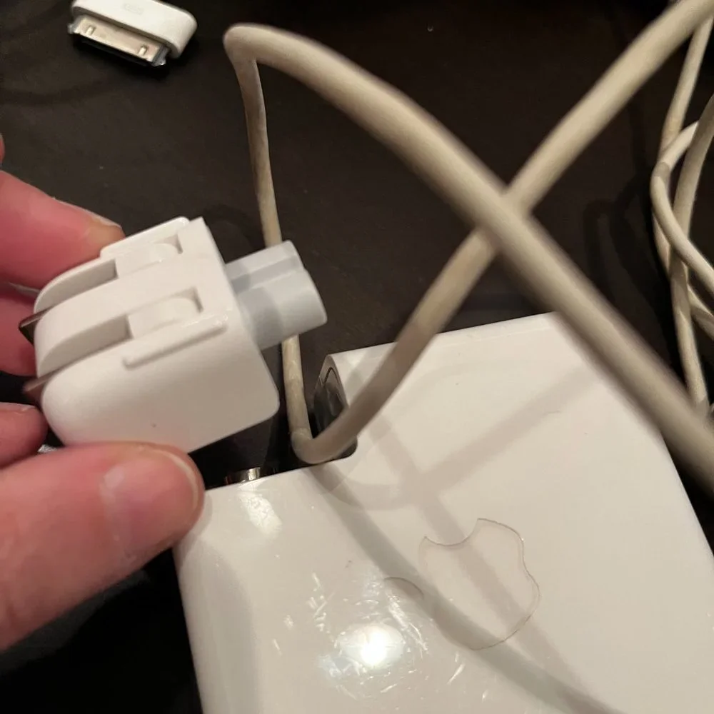 Apple MagSafe 1 Laptop Charger Previously Owned‎